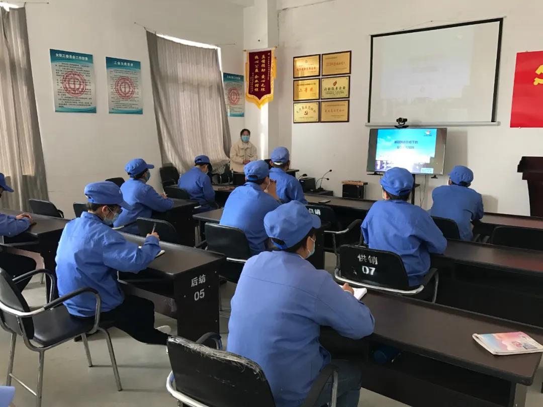 為企業(yè)、工廠等復(fù)工人員聚集地?開展疫情健康防護知識培訓(xùn)