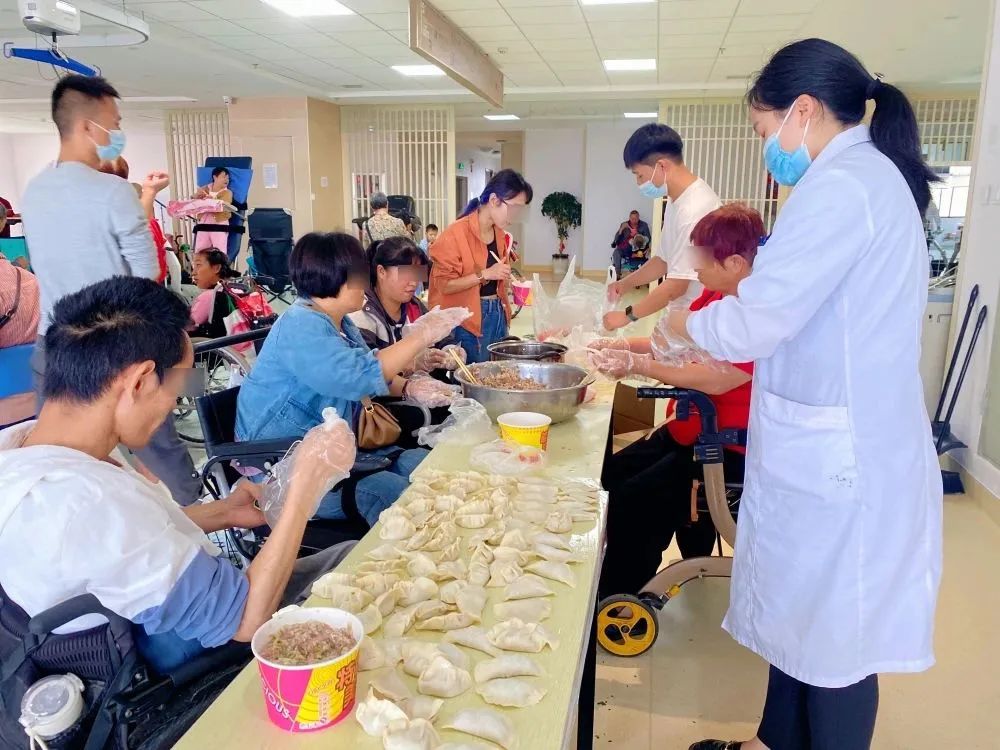 【保山安利醫(yī)院】“濃濃餃子香，深深關愛情”保山市殘聯(lián)肢體殘疾患者社會融入活動