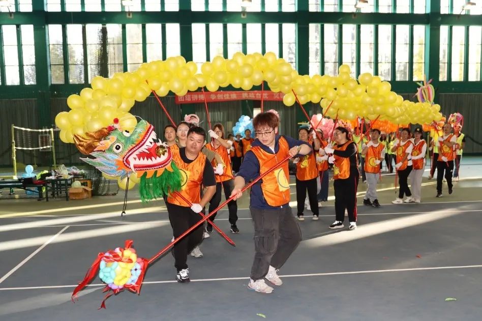 “同心同行，聚力共贏”安利醫(yī)院?jiǎn)T工拓展訓(xùn)練!